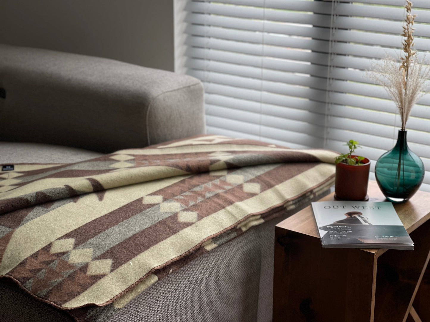 Loja Blanket - Light Mahogany