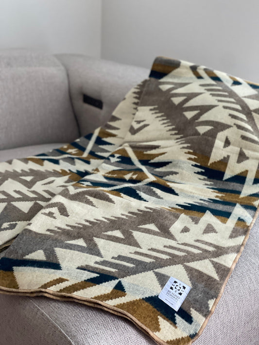 Canoa Blanket - Taupe Earth